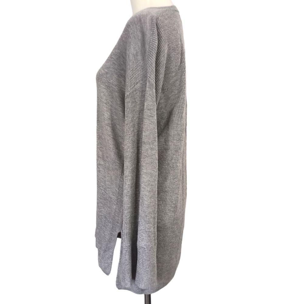 Joan Vass Cashmere Cozy Sweater M Relaxed Gray Bell Sleeves V Neck Quiet Luxury - Picture 6 of 16